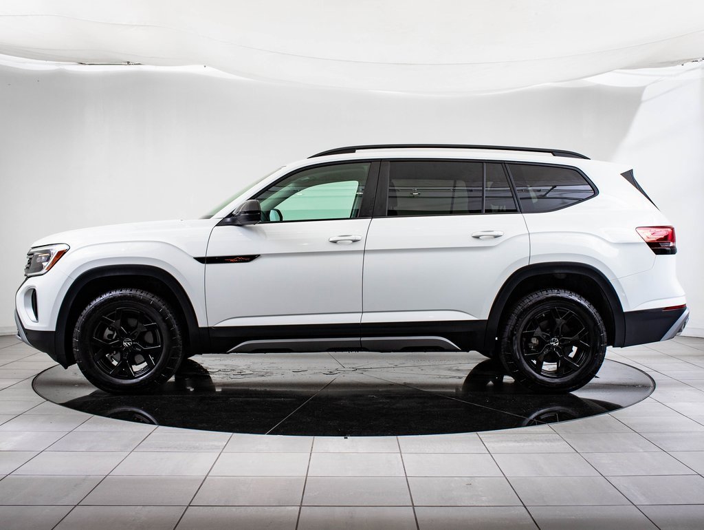 2025 Volkswagen Atlas Peak Edition SE photo 5