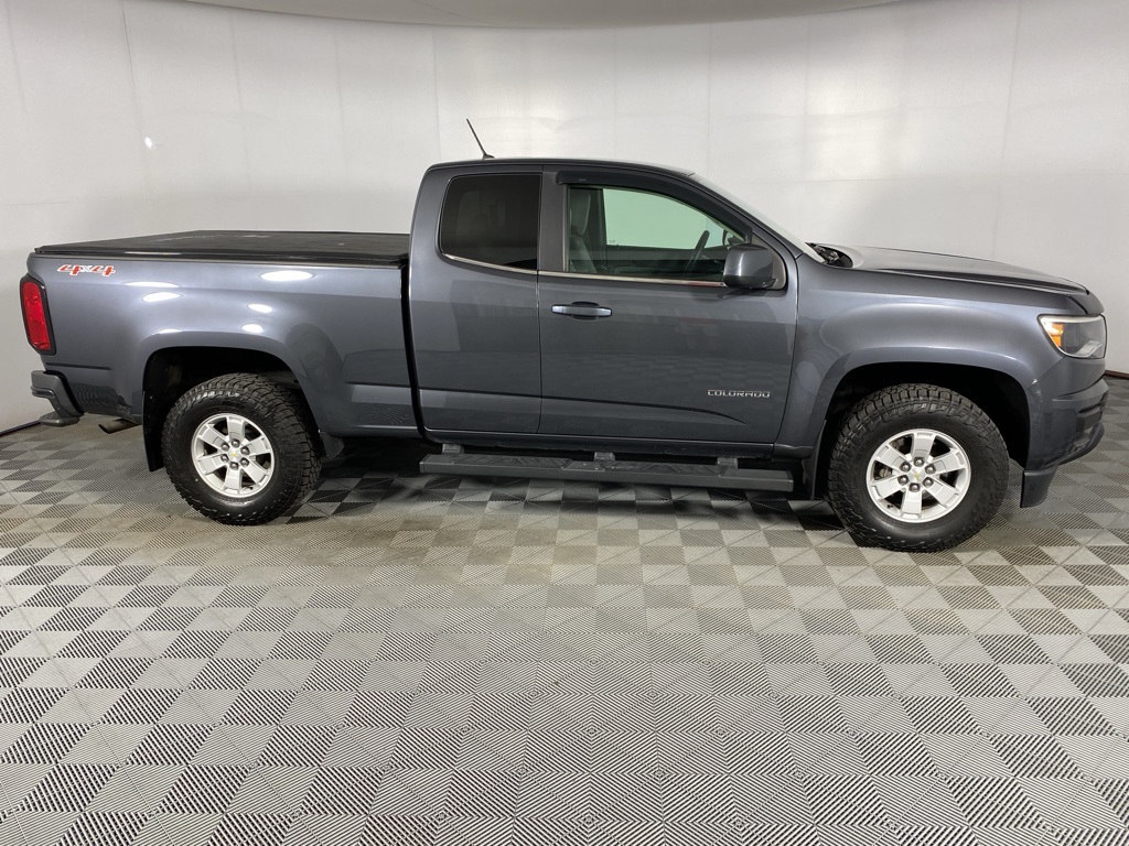 2017 Chevrolet Colorado Work Truck photo 11