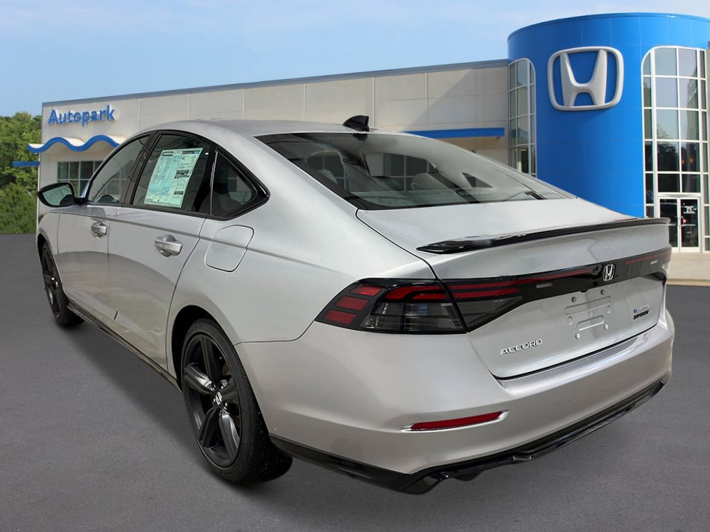 2025 Honda Accord Hybrid Sport-L photo 3