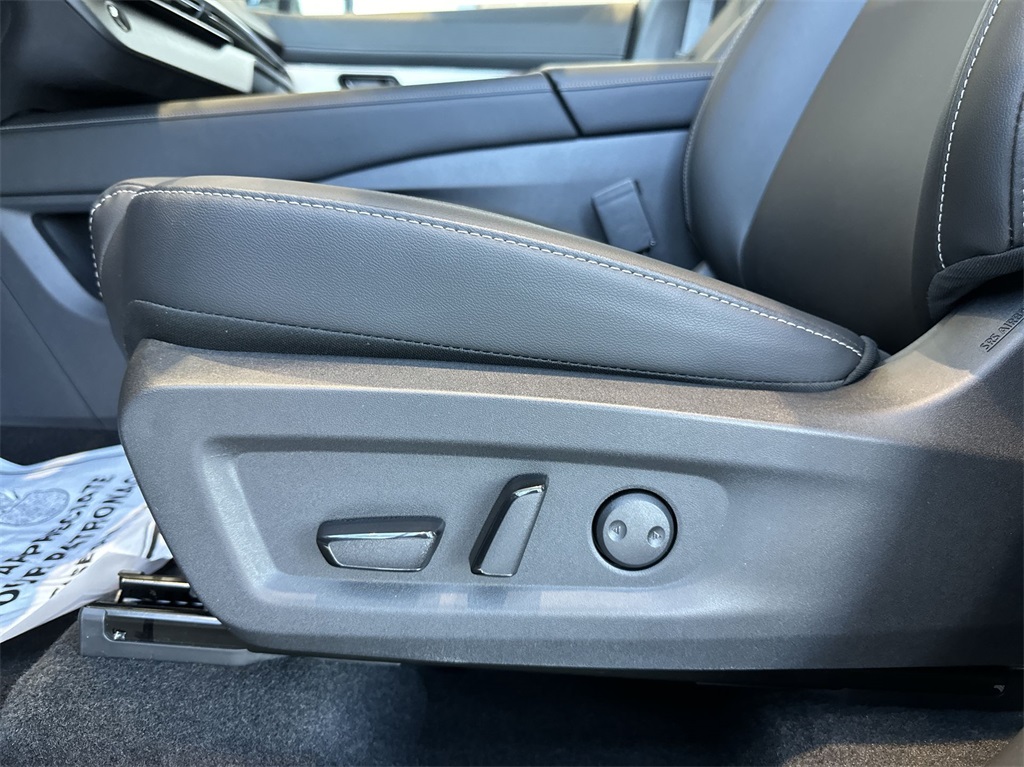 2025 Nissan Murano SL photo 4