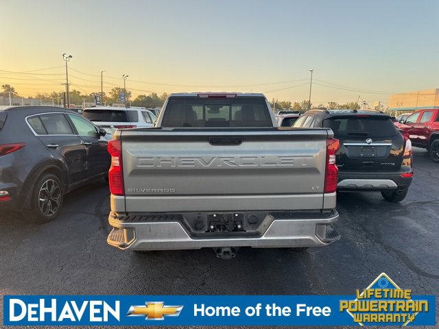 2024 Chevrolet Silverado 1500 LT photo 4