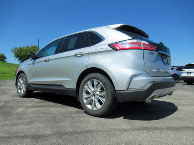 2019 Ford Edge Titanium photo 3