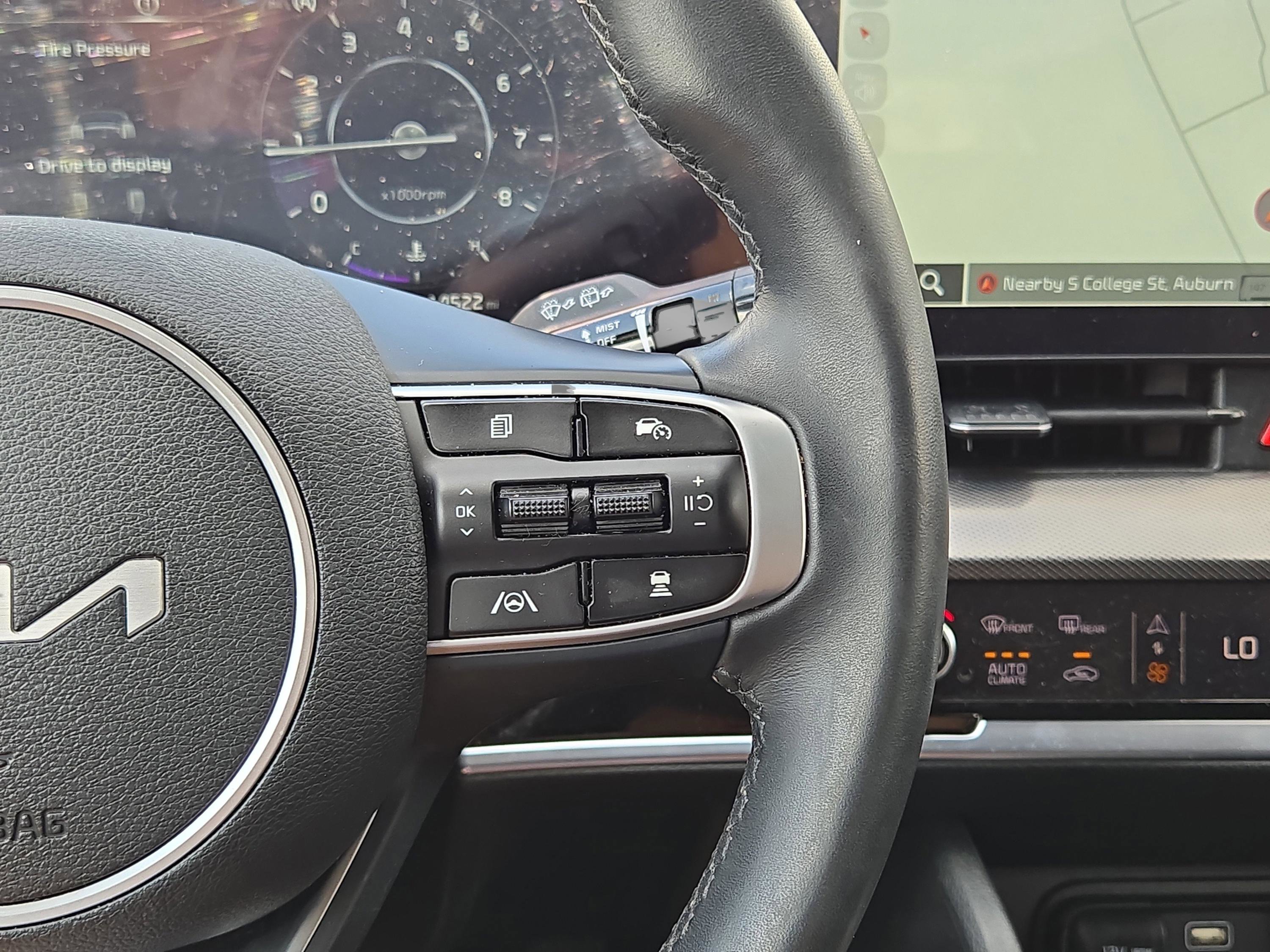 2025 Kia Sportage SX photo 22