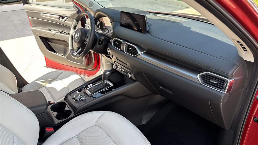 2024 Mazda CX-5 2.5 S Preferred photo 31