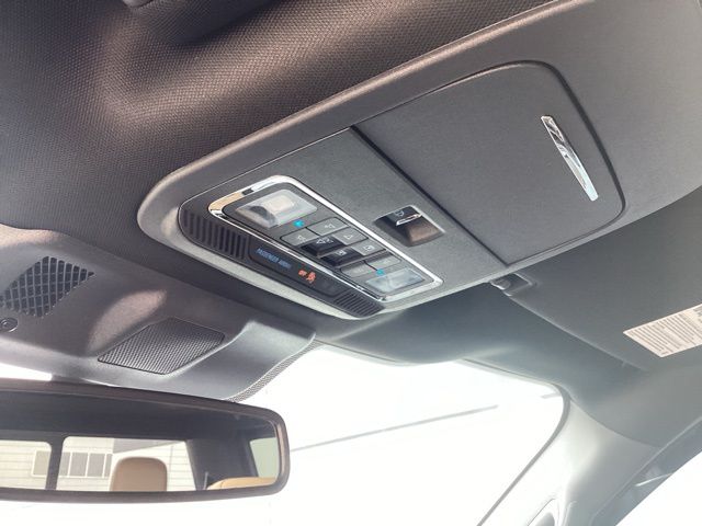 2023 Ford F-150 Lariat photo 38