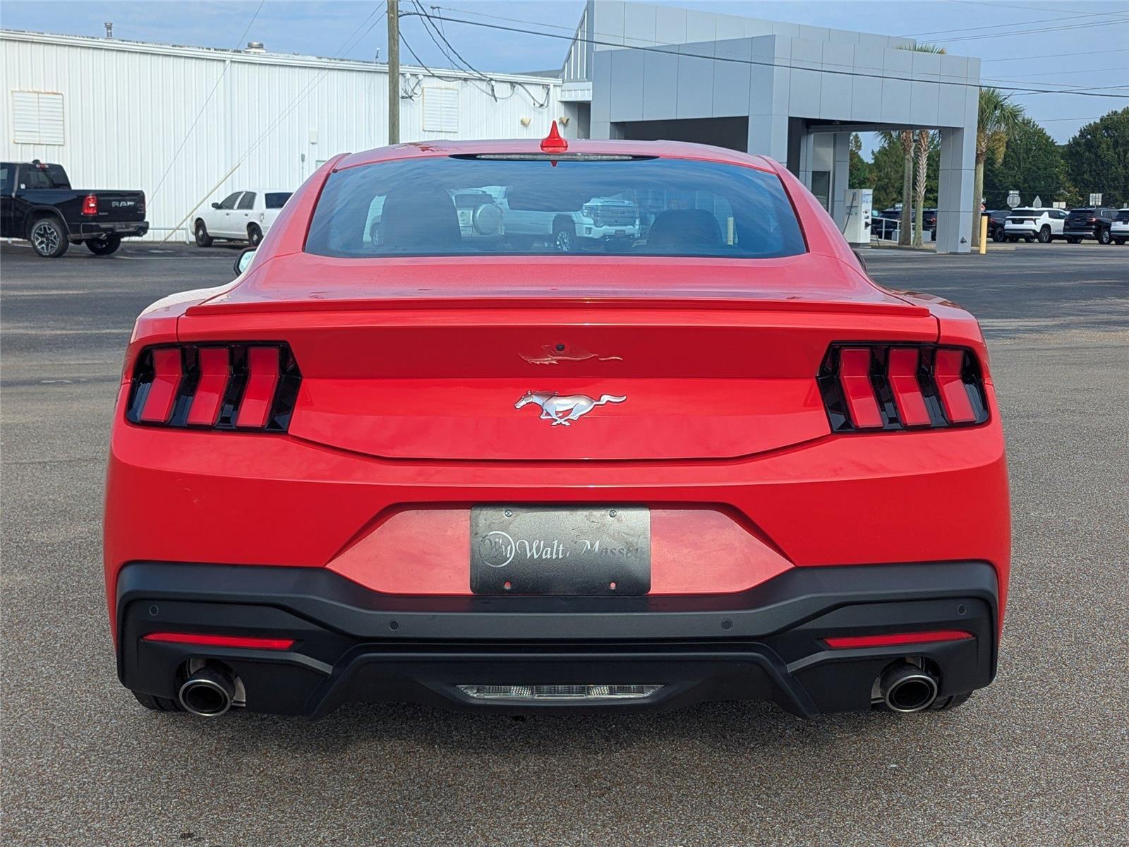 2024 Ford Mustang EcoBoost Premium photo 4