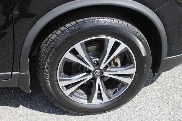 2019 Nissan Rogue SV photo 31