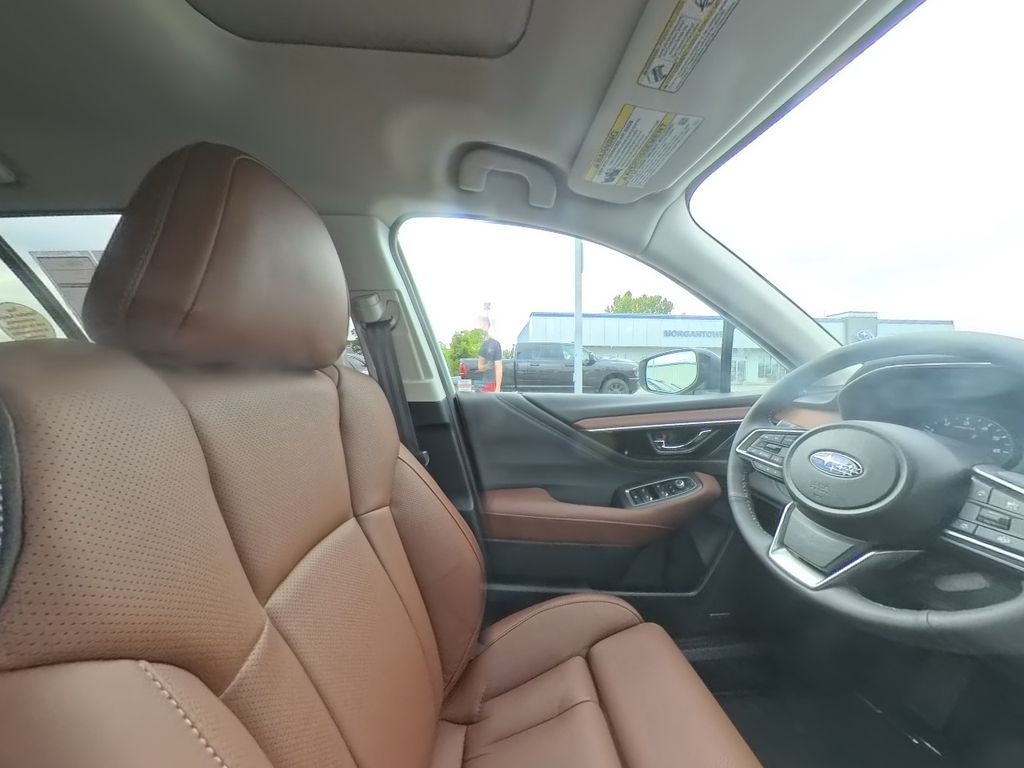 2025 Subaru Outback Touring XT photo 26
