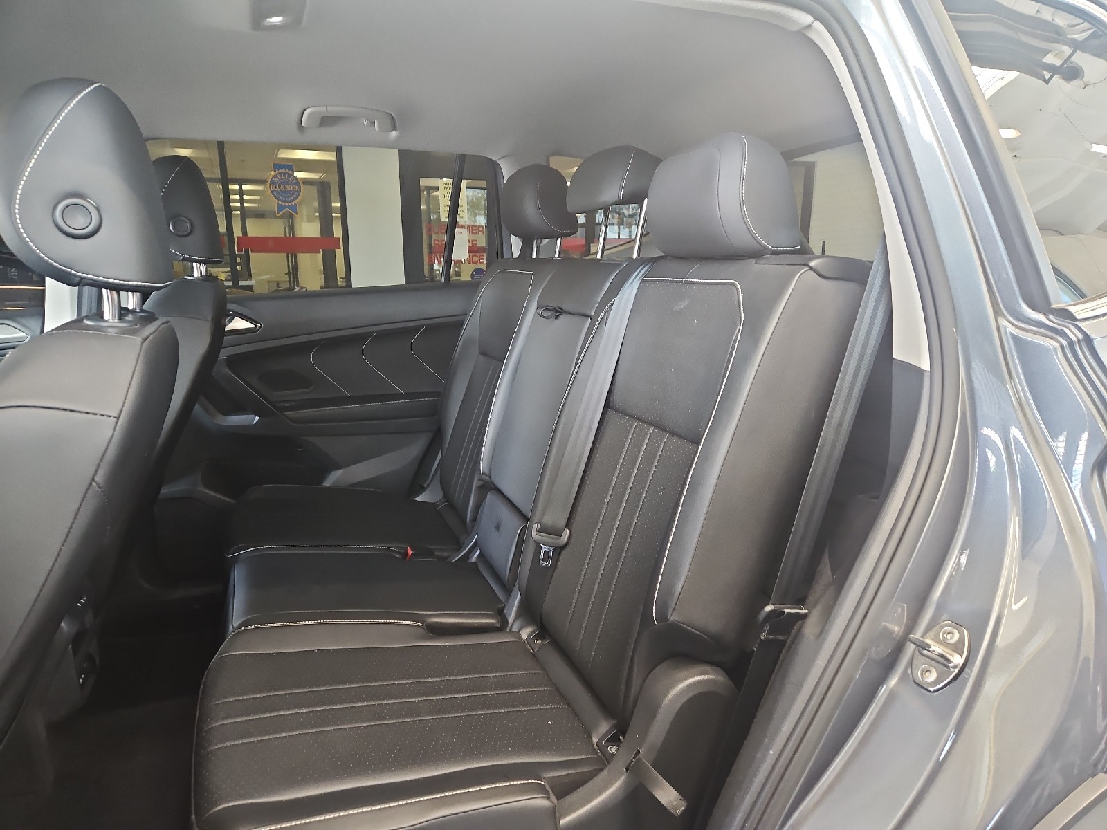 Used 2023 Platinum Gray Metallic Volkswagen SE image 19