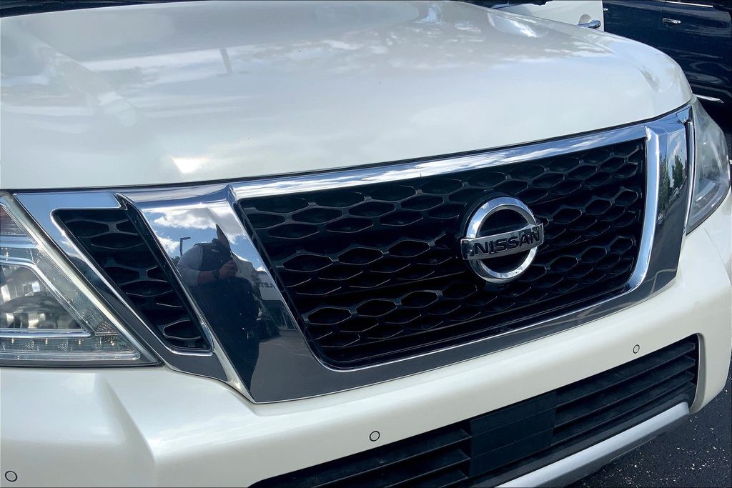 2018 Nissan Armada SL photo 31