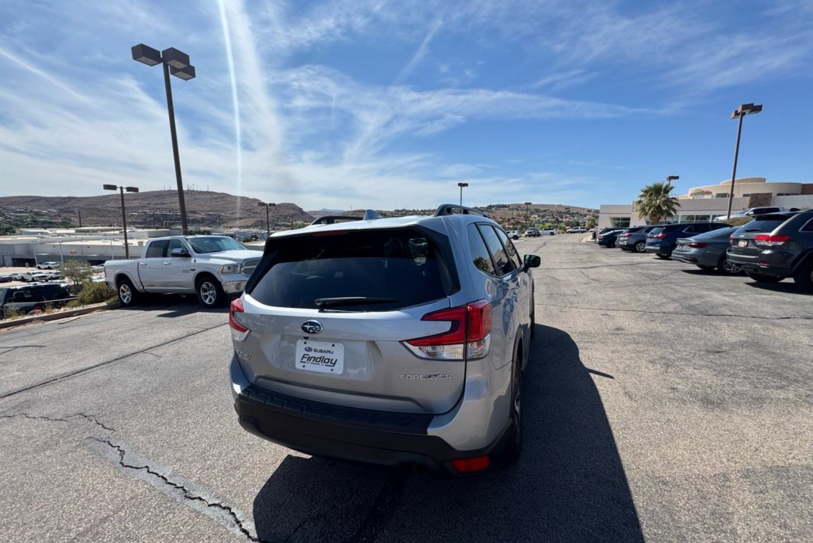 2023 Subaru Forester Premium photo 4