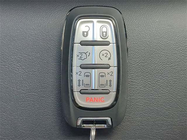 2026 Chrysler Voyager LX photo 32