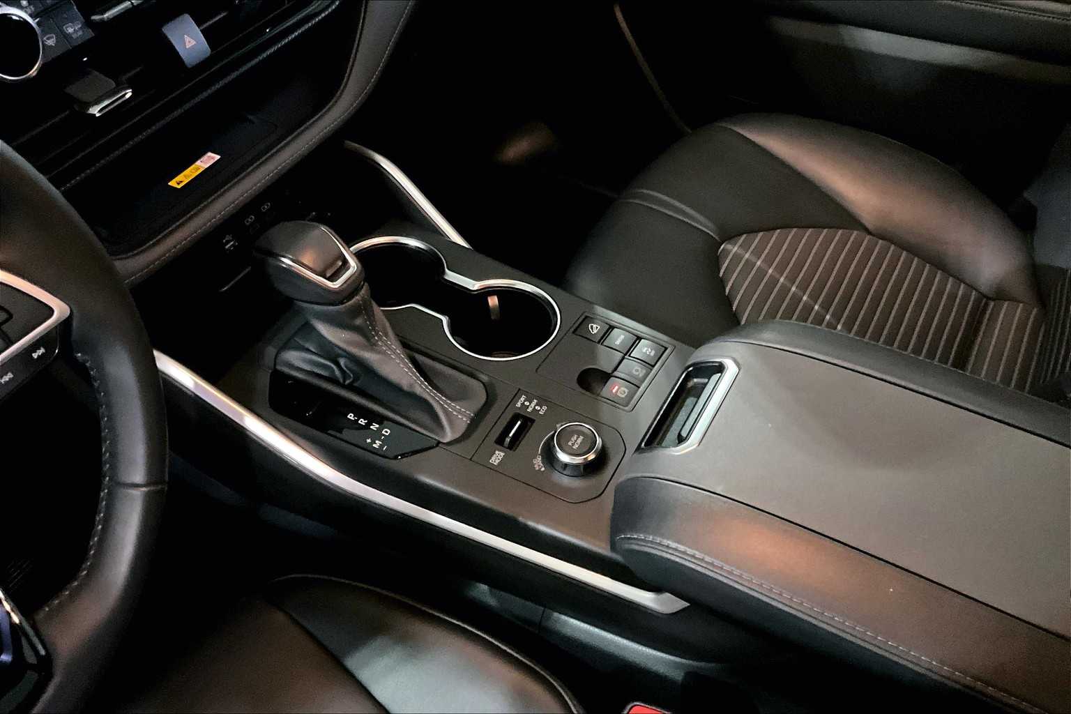 2023 Toyota Highlander XSE photo 15