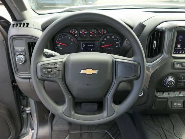 2025 Chevrolet Silverado 1500 Custom photo 17