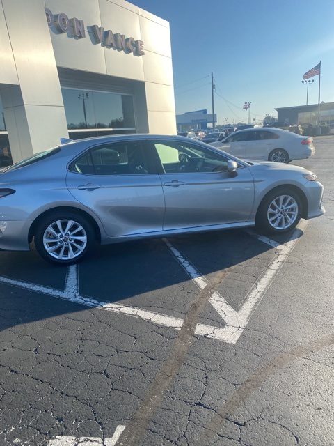 2024 Toyota Camry LE photo 9