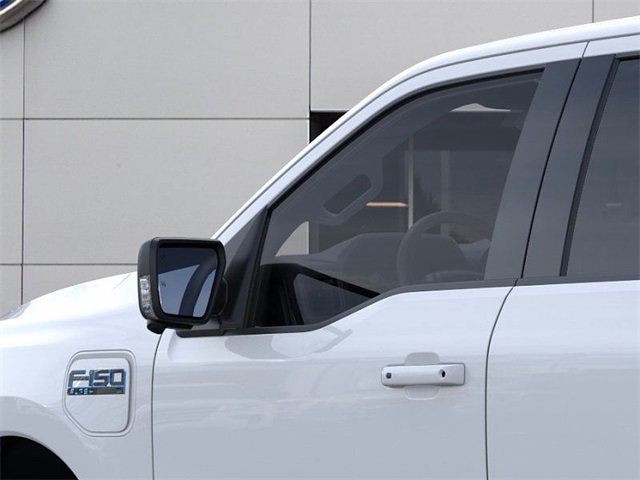 2025 Ford F-150 Lightning photo 20