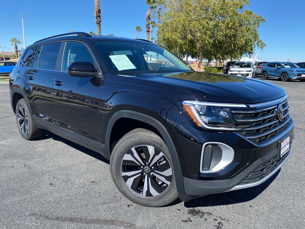 2026 Volkswagen Atlas SE's photo