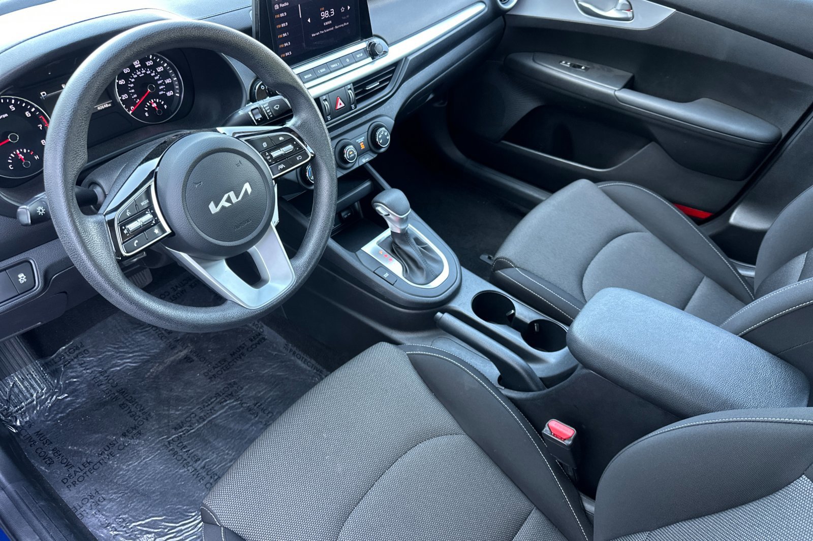 2023 Kia Forte LXS photo 10