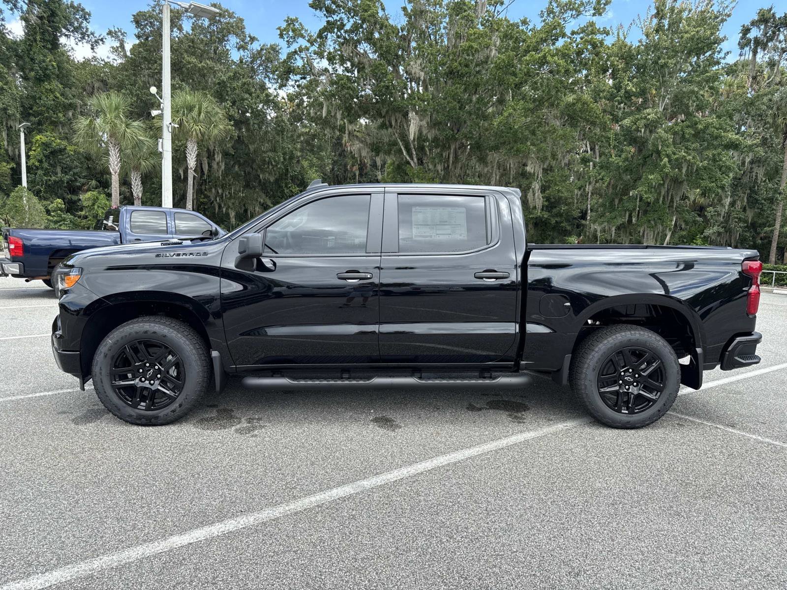 2026 Chevrolet Silverado 1500 Custom photo 5