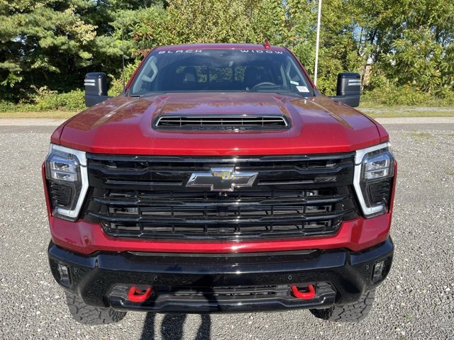2025 Chevrolet Silverado 2500HD LTZ photo 2
