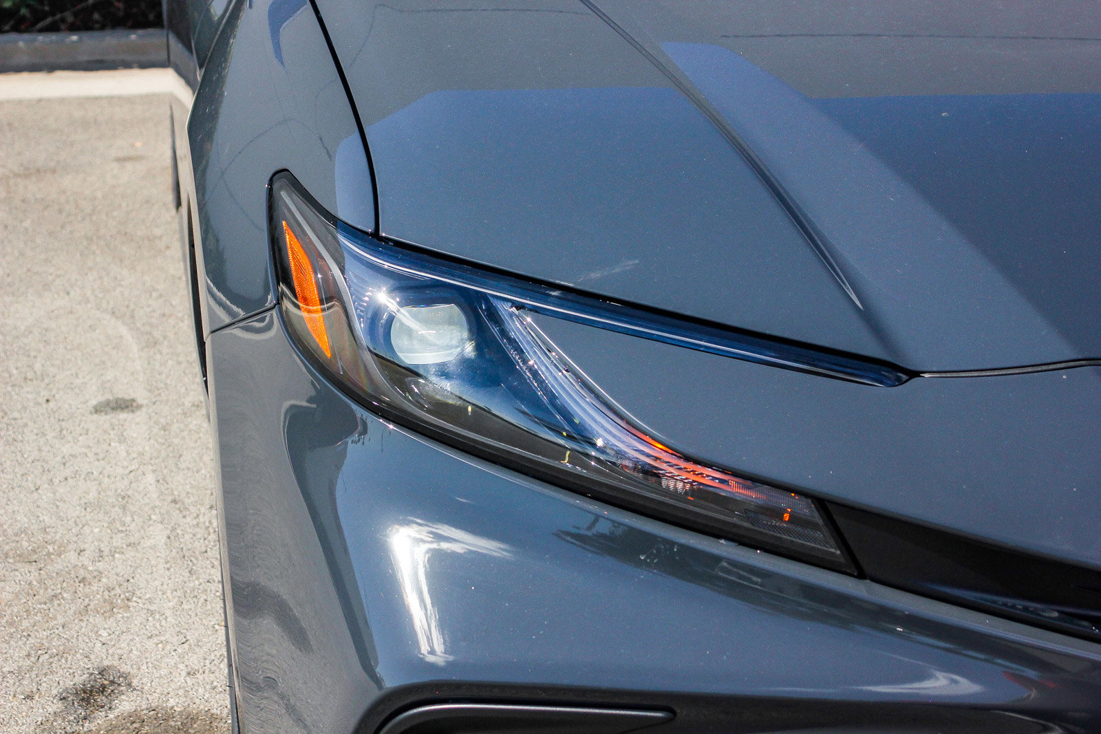 2026 Toyota Camry SE photo 4