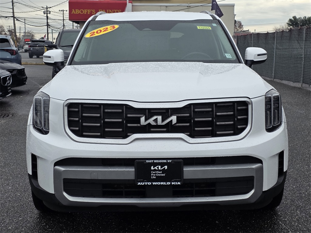 2023 Kia Telluride S photo 2