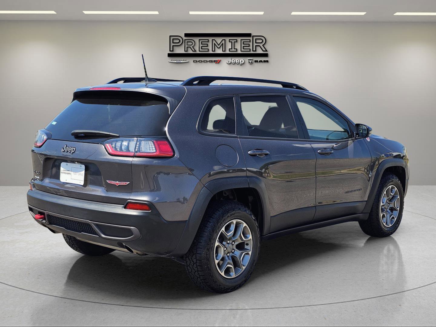 2022 Jeep Cherokee Trailhawk photo 5
