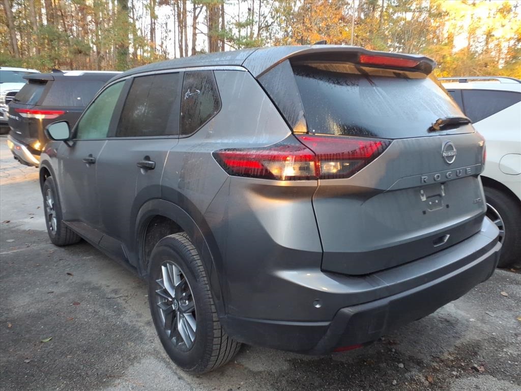 2024 Nissan Rogue S photo 4