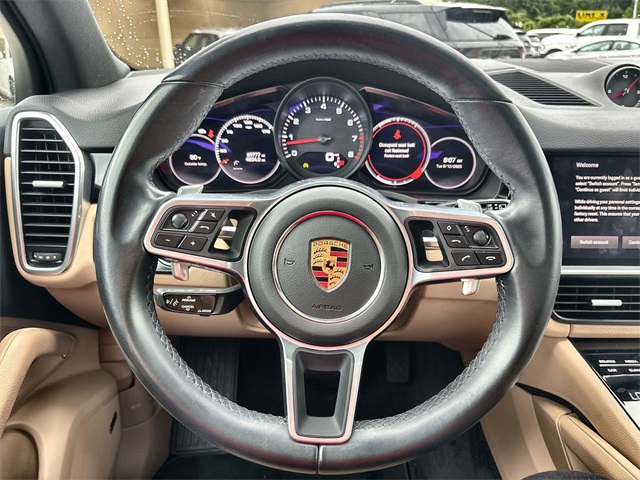 2022 Porsche Cayenne Base photo 15
