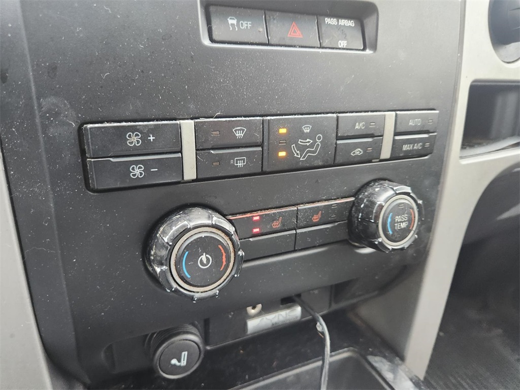 2011 Ford F-150 FX4 photo 13