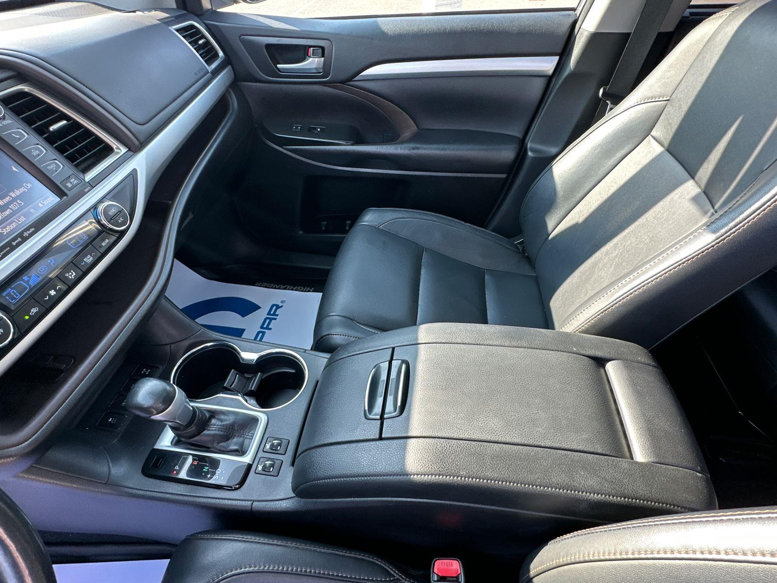 2018 Toyota Highlander XLE photo 22