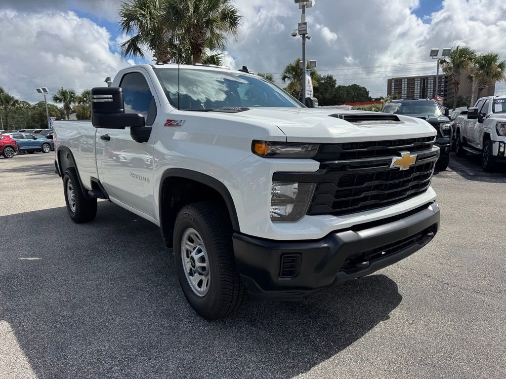 2025 Chevrolet Silverado 3500HD photo 7