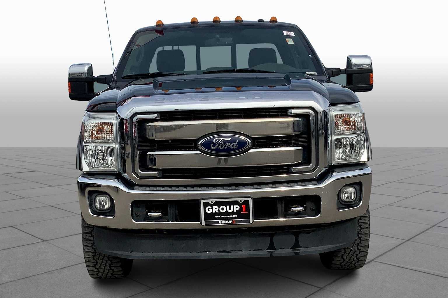 2015 Ford F-350 Lariat photo 3