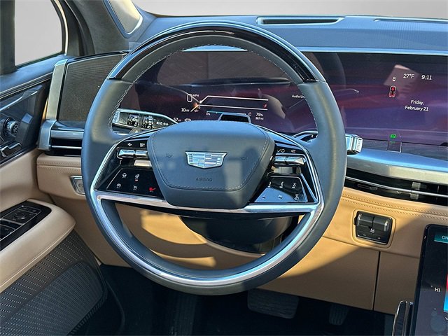 2025 Cadillac Escalade IQ Luxury photo 4