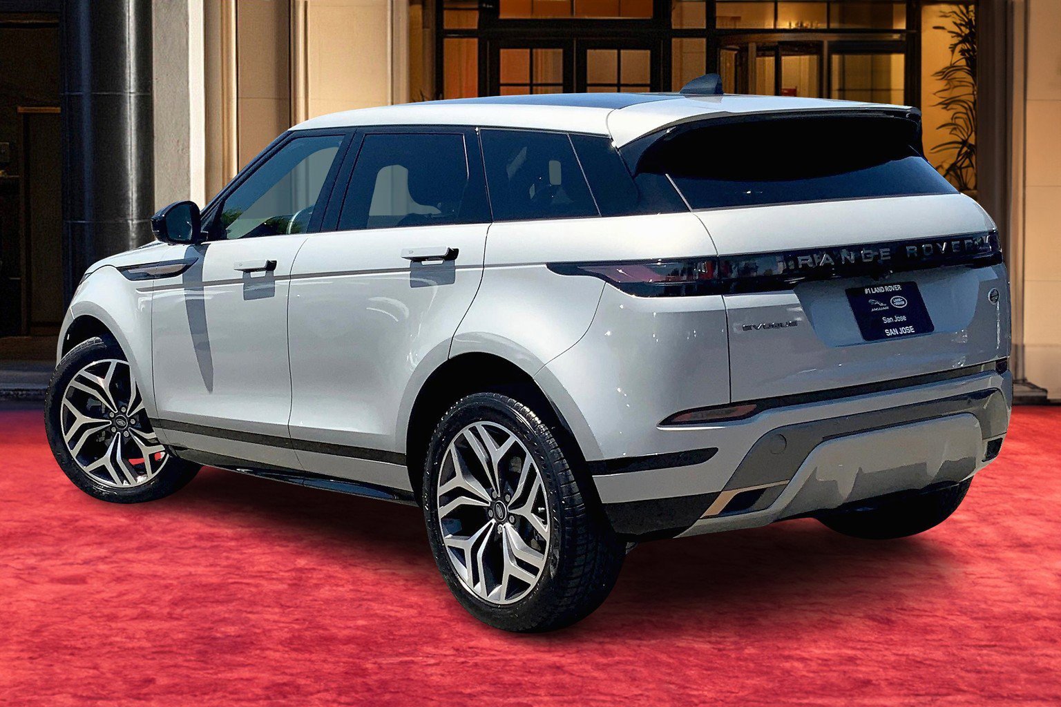 2023 Land Rover Range Rover Evoque R-Dynamic SE photo 11