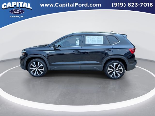 2022 Volkswagen Taos SE photo 5