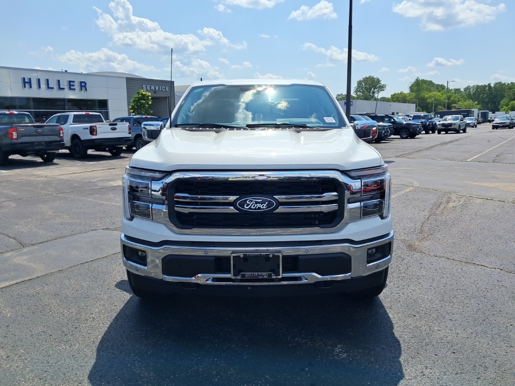 2025 Ford F-150 Lariat photo 2