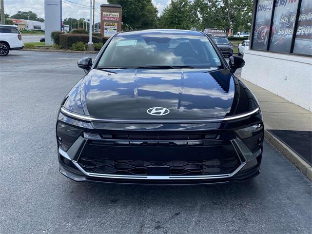 2025 Hyundai Sonata SE photo 3