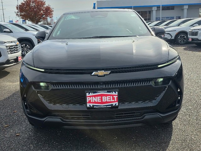 2026 Chevrolet Equinox EV 1LT photo 2