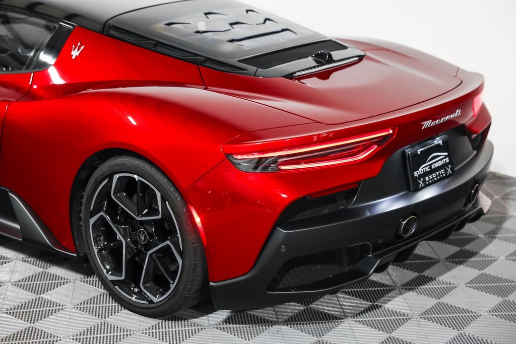 2022 Maserati MC20 Base photo 17