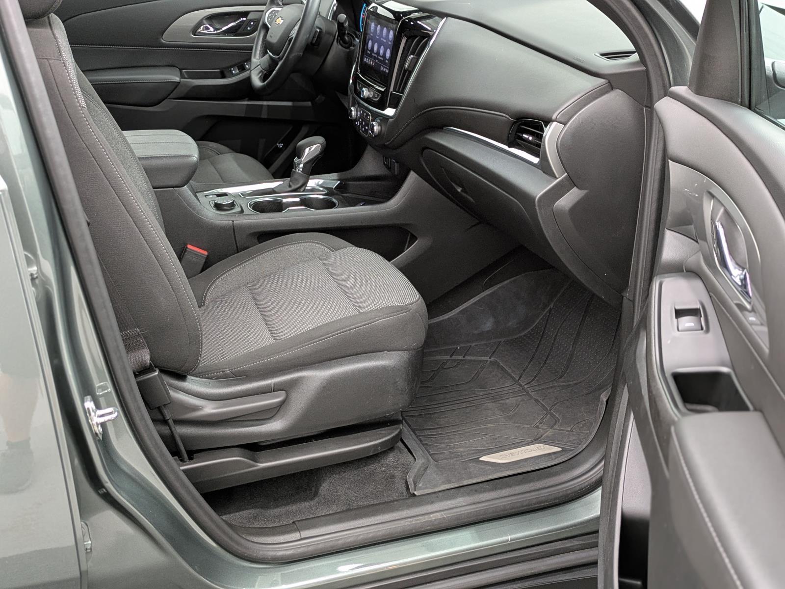 2023 Chevrolet Traverse Cloth photo 20