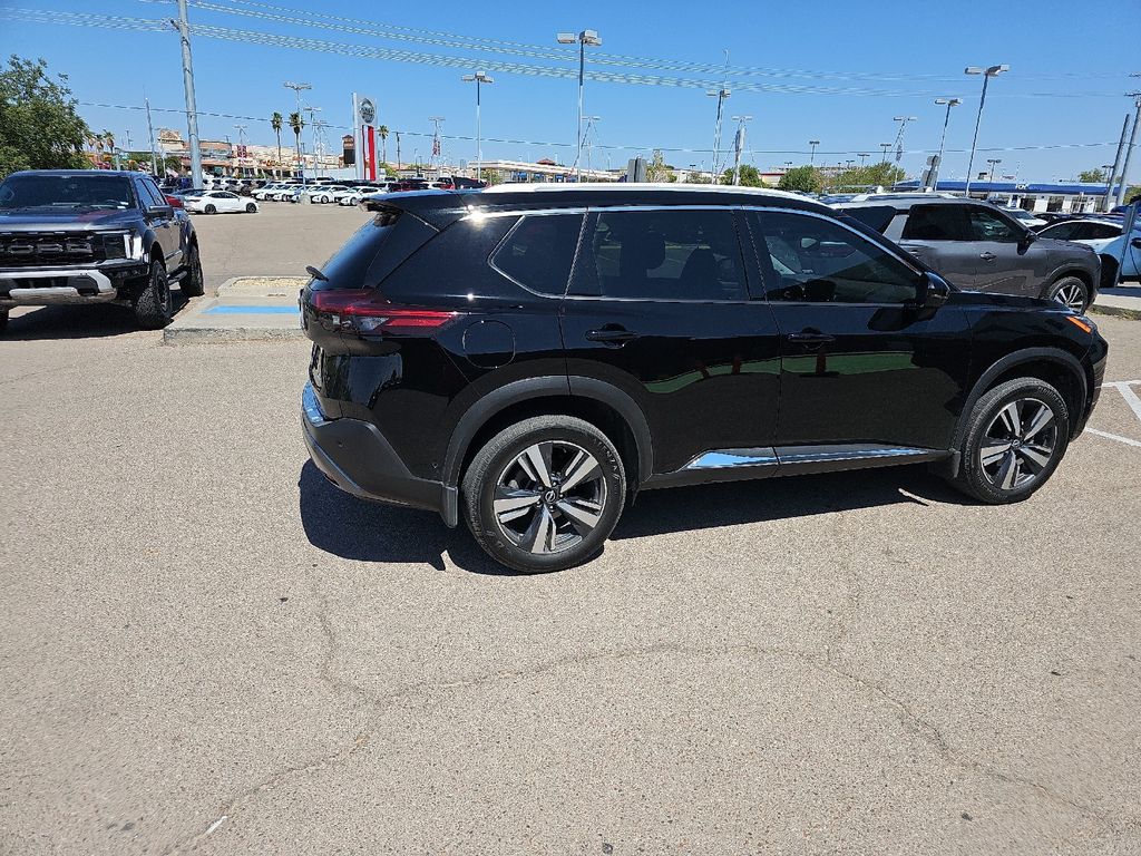2023 Nissan Rogue SL photo 14