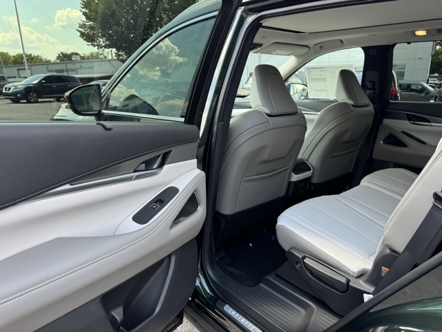 2026 Infiniti QX60 Luxe photo 32