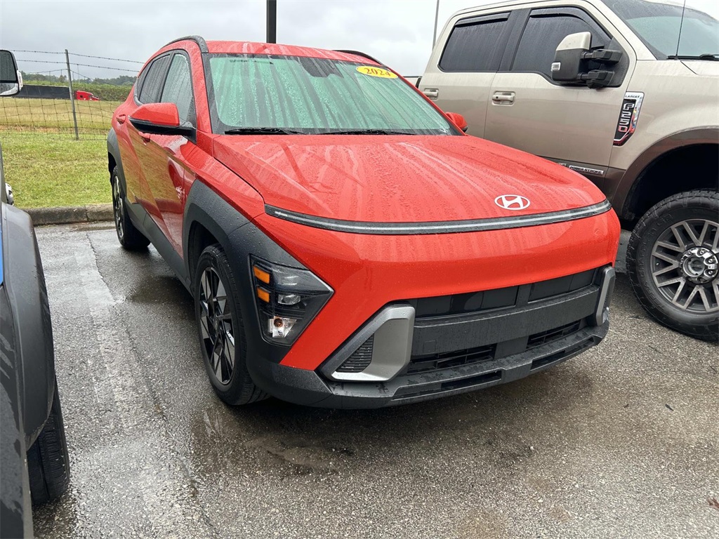 2024 Hyundai Kona SEL photo 2