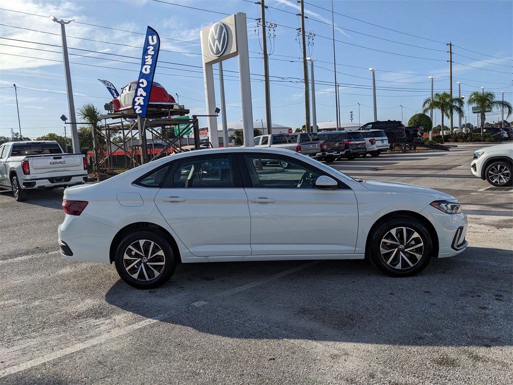 2025 Volkswagen Jetta 1.5T S photo 8