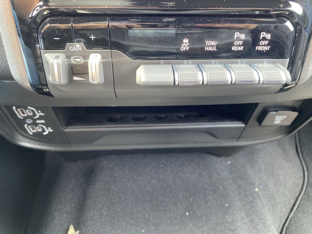 2025 Ram 3500 Tradesman photo 31