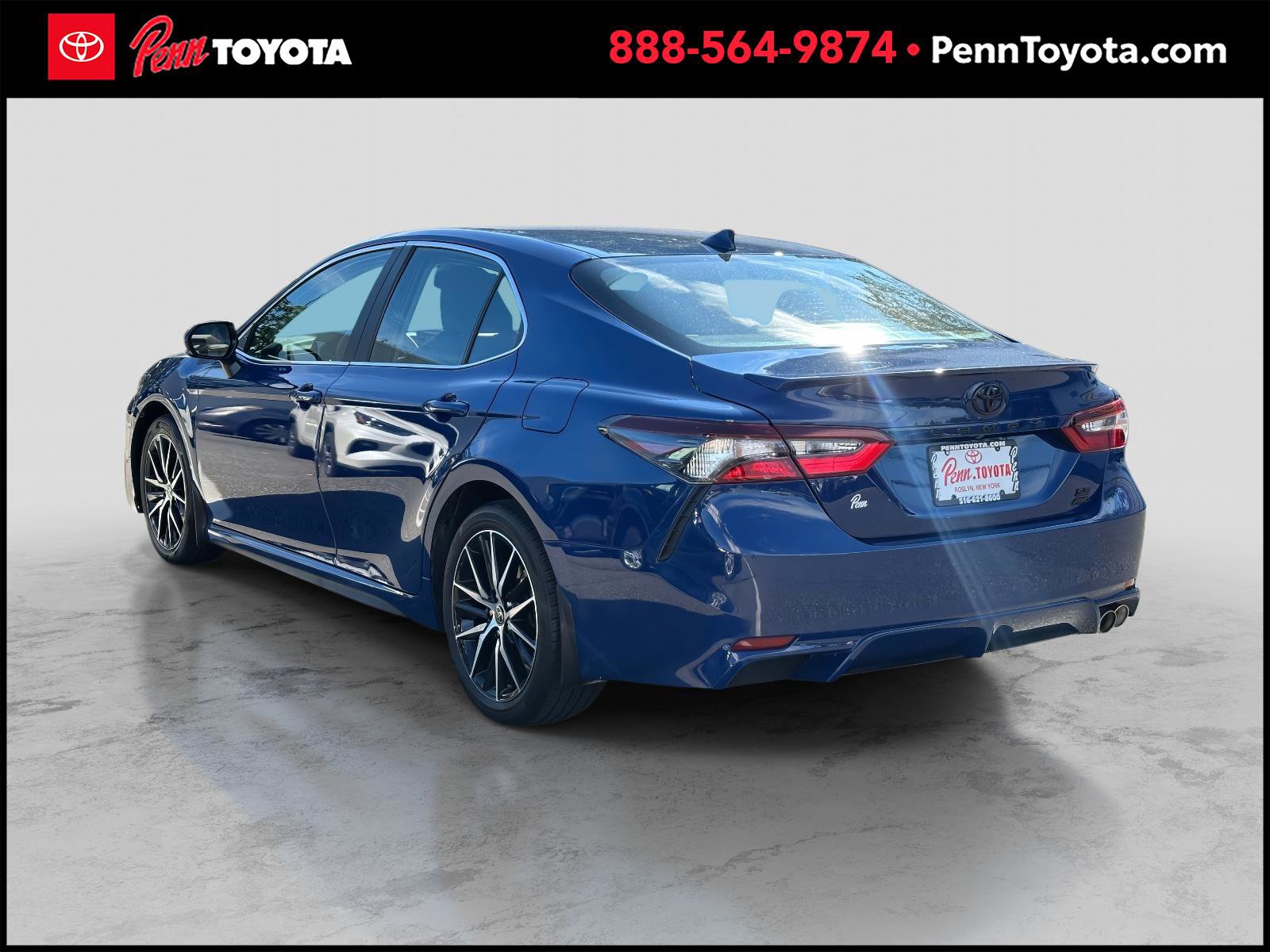 2023 Toyota Camry SE photo 5