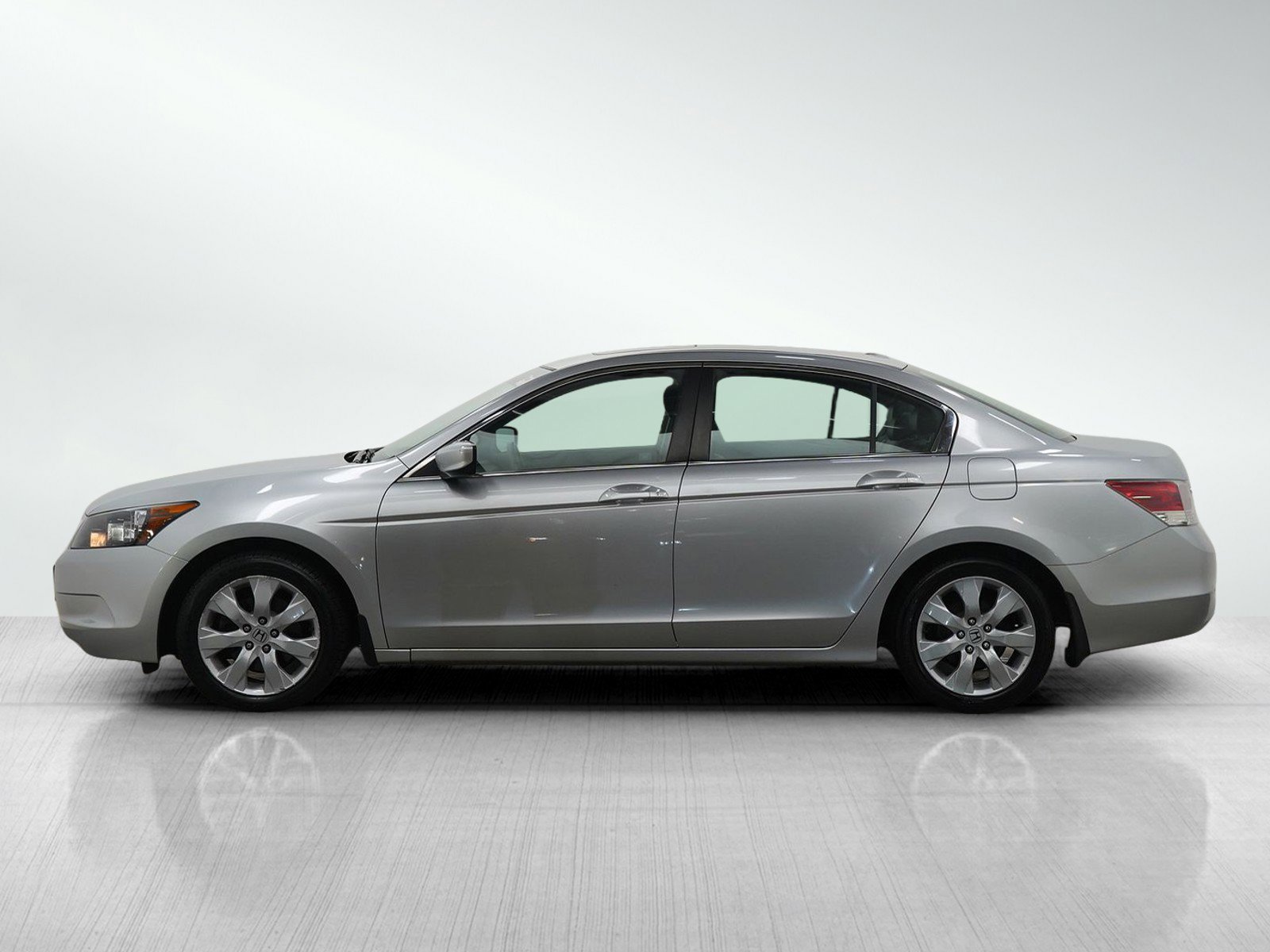 Used 2010 Honda Accord EX-L with VIN 1HGCP2F89AA113170 for sale in Burnsville, Minnesota