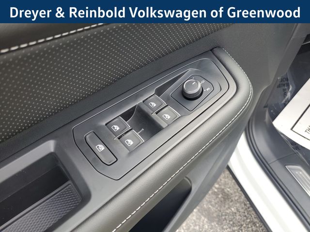 2026 Volkswagen Atlas SE Technology photo 18