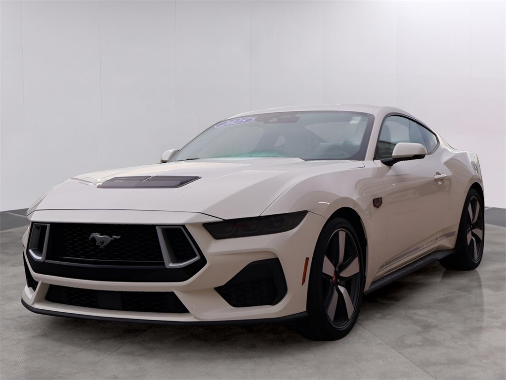 2025 Ford Mustang GT Premium photo 3